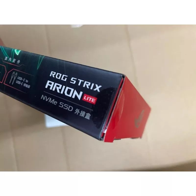 ASUS ROG Strix Arion M.2 NVMe SSD Lite 外接盒 全新