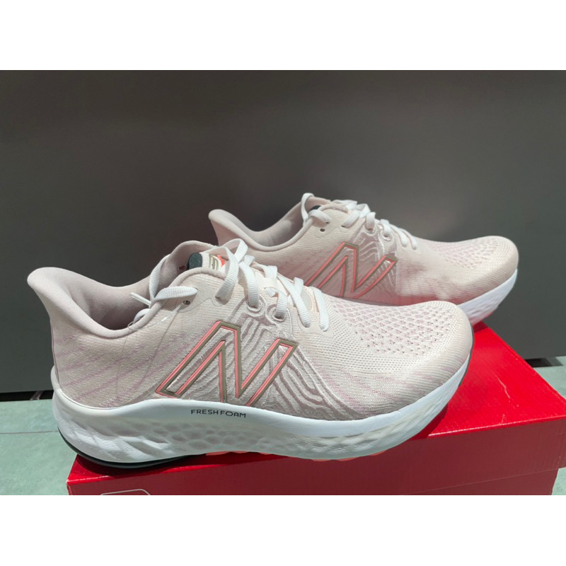 New balance WVNGOCP5 Fresh Foam X Vongo v5 D楦 女款慢跑鞋