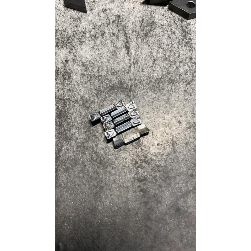 中古切斷刀片DGN-4.0(以斯卡) 中古伊斯卡ISCAR切斷刀片 DGN4004