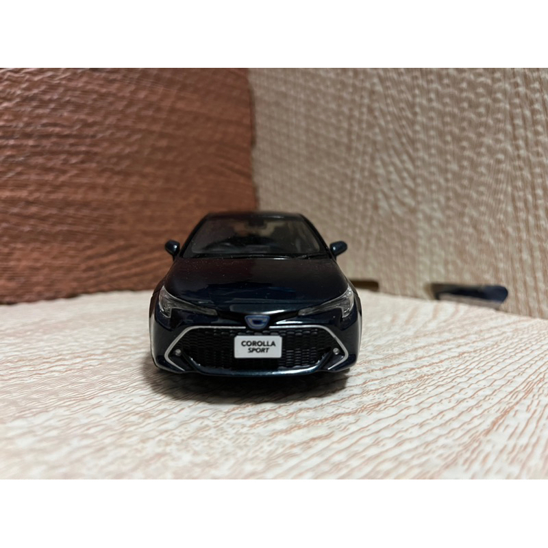 Toyota Corolla sport auris 黑曜藍  1/30 原廠日規模型車 付展示盒