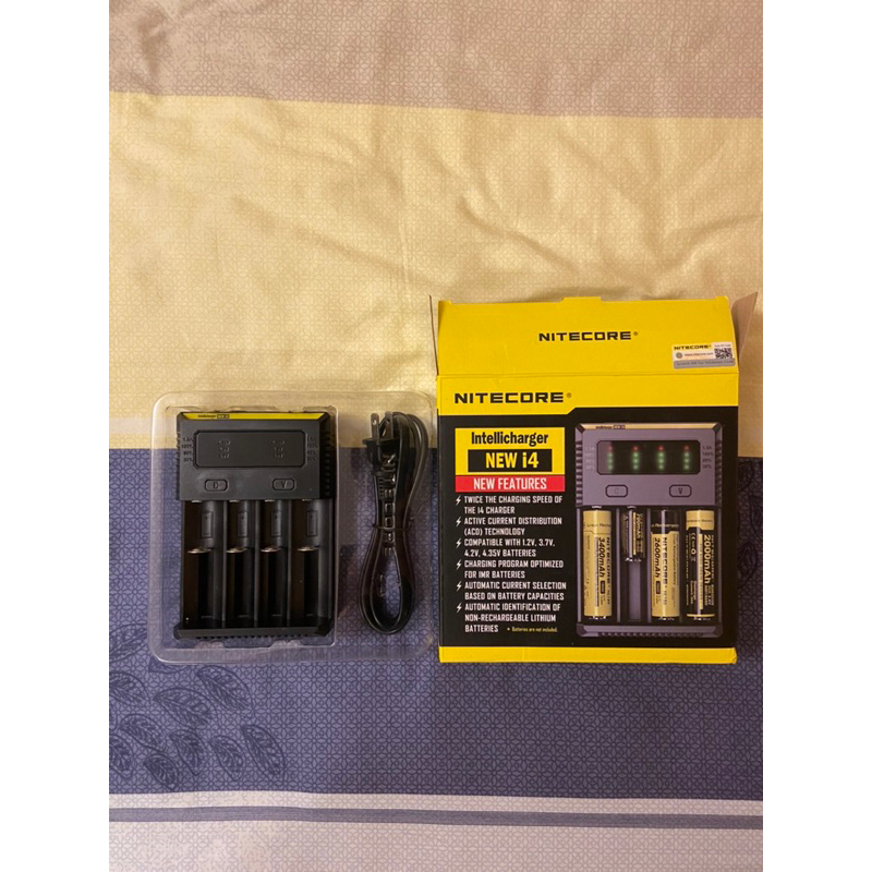 Nitecore NEW i4 18650充電器 四槽充電器