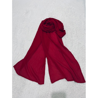 （二手）玫瑰紅 正紅色素面透光長版絲巾 絲質圍巾