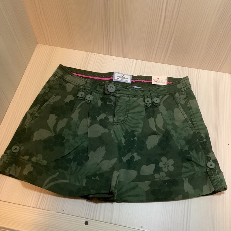 American eagle🇺🇸軍綠花紋短褲