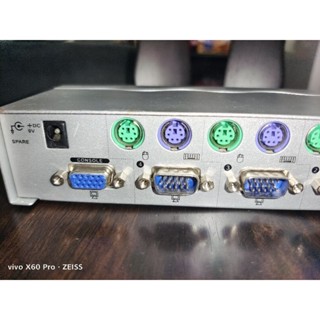 Power Sync 4Port SWITCH一組PS2鍵盤滑鼠及VGA介面螢幕接四臺PC，KVM PS2切換器 1對4