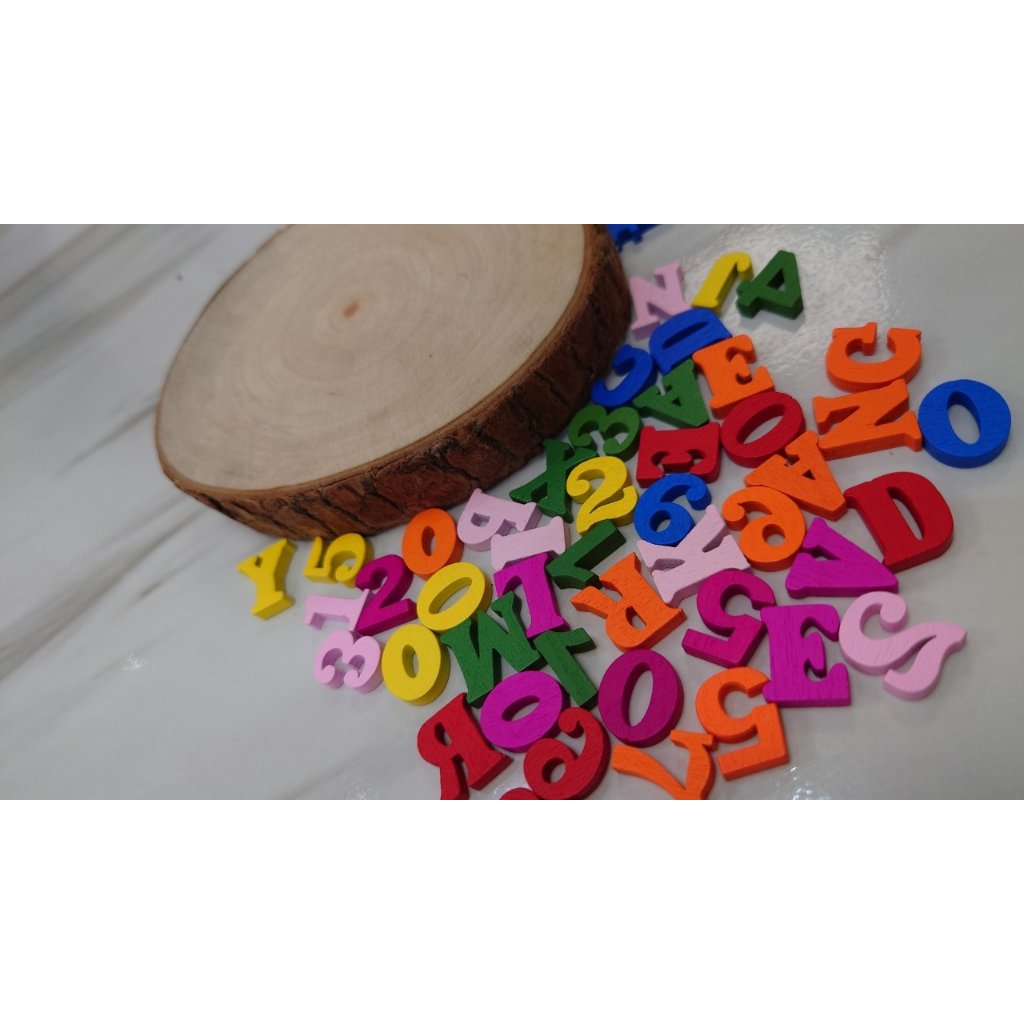 花時間 台灣現貨 彩色木製英文字母 居家 教室佈置裝飾 美編英文字母 木頭字母diy手作材料 木頭字母