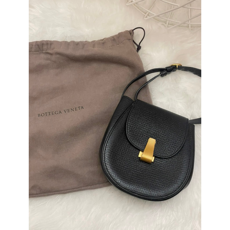 BV Bottega Veneta👜小豬包 側背包 黑色