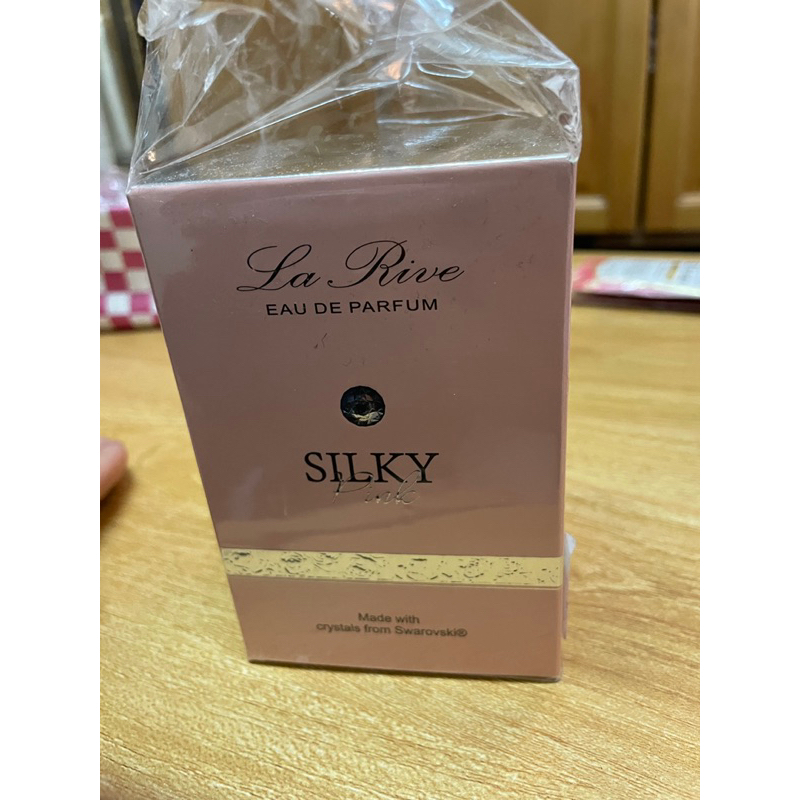 (9.9成新）LA RIVE SILKY PINK施華洛(粉)淡香精 75ml