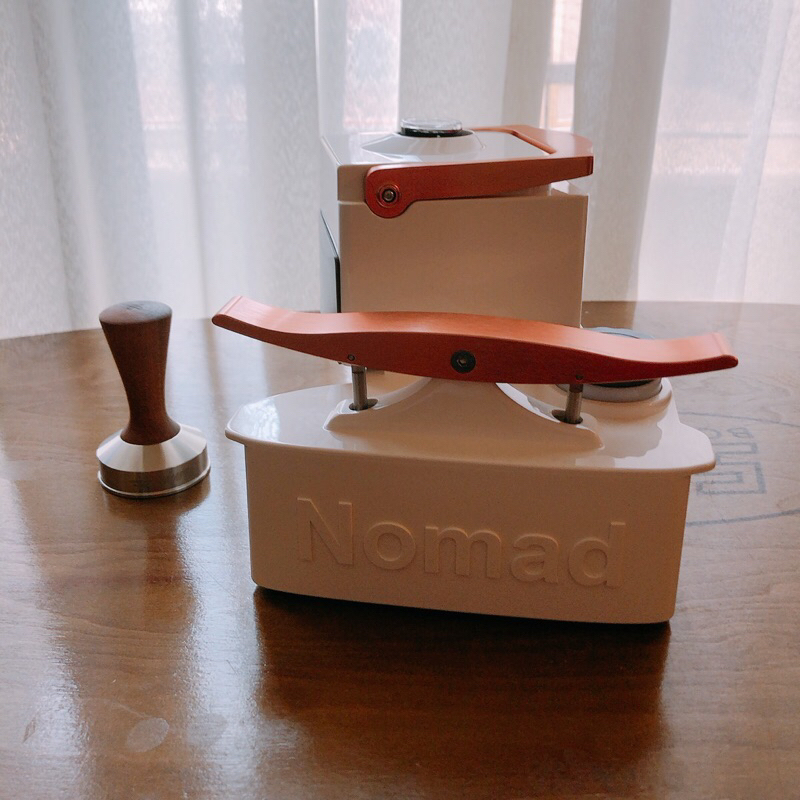 NOMAD ESPRESSO MACHINE ｜NOMAD 行動義式咖啡機 珍珠白｜💛近全新