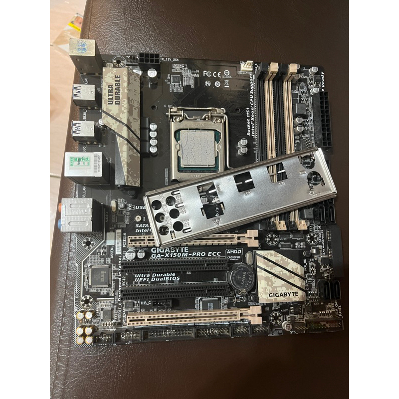 可以跟i7 6700拼命  買CPU送主機板E3 1230V5+技嘉X150