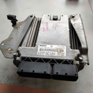FUSO Canter 堅達四期 電腦 0 281 020 063 ME194098 零件車拆下