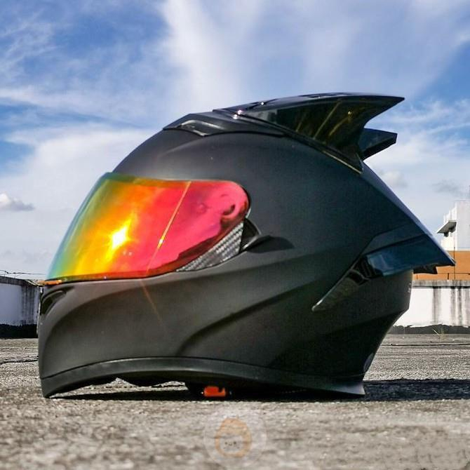 機車安全帽 全罩式頭盔 機車安全帽 摩托車越野戶外騎行安全帽 個性酷炫犄角全盔 全罩