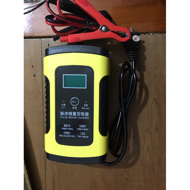 [現貨] 12V 6A 電瓶充電器 汽車 機車 電瓶 智能充電器 智能修復型，簡體中文版