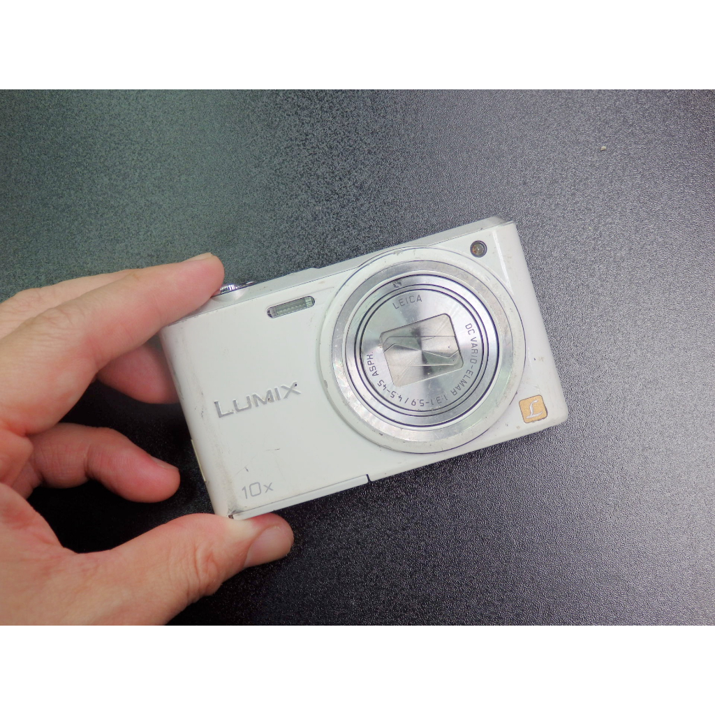 &lt;&lt;老數位相機&gt;&gt; Panasonic LUMIX DMC-SZ3 (Leica鏡頭 / 10倍光學變焦 / CCD)