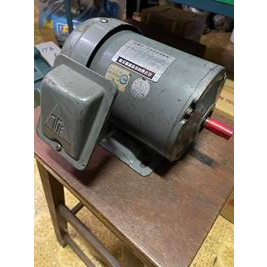 **大肚山產五金行**東元 三相感應電動機 1/2HP 220V 380V 7.7KG 電動馬達 庫存新品 特價出清~