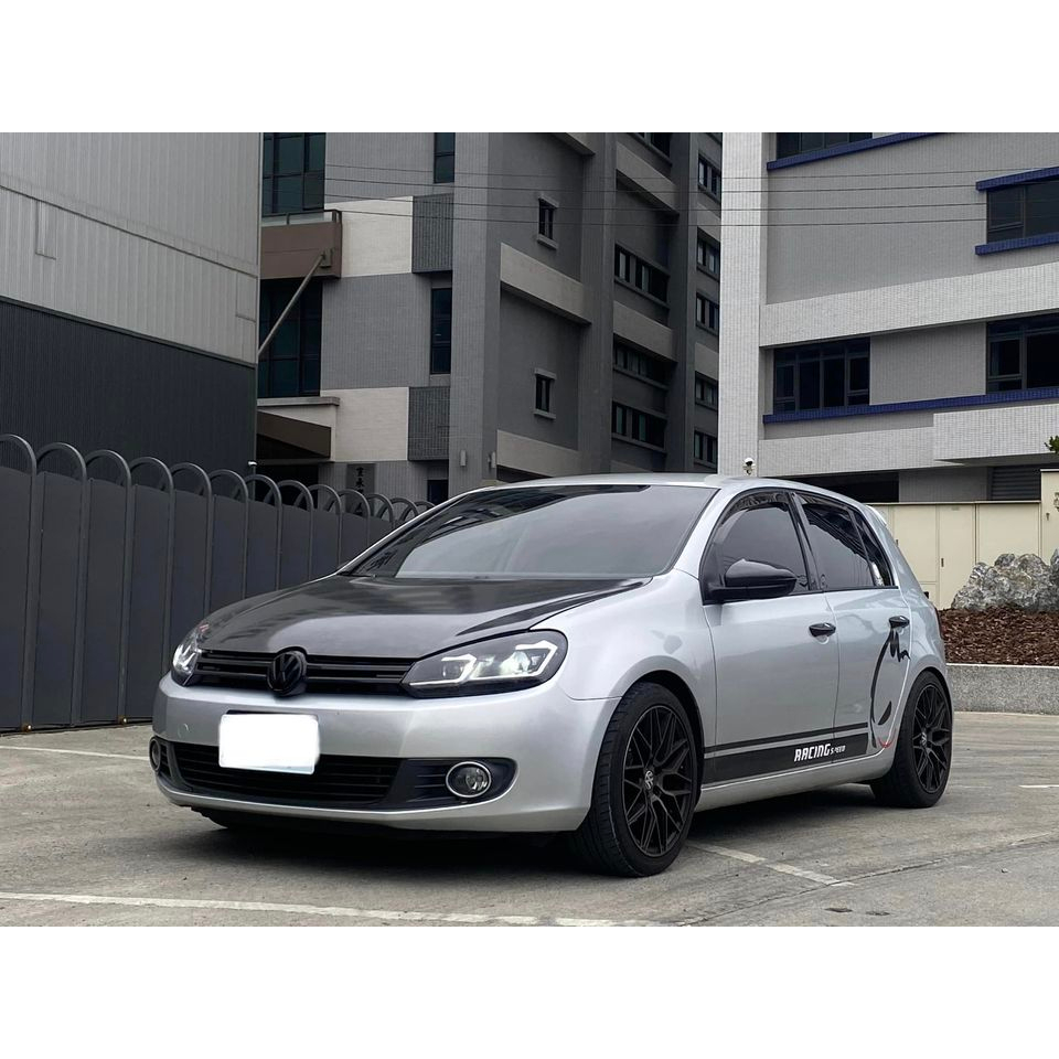 2011 Volkswagen GOLF 1.6 CL 鋼炮來囉~ 全車已改好 原鈑件跑15萬公里 有改排氣管中尾段