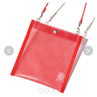 日本限定 SHISEIDO 資生堂紅色防水側背包 肩背包 化妝包