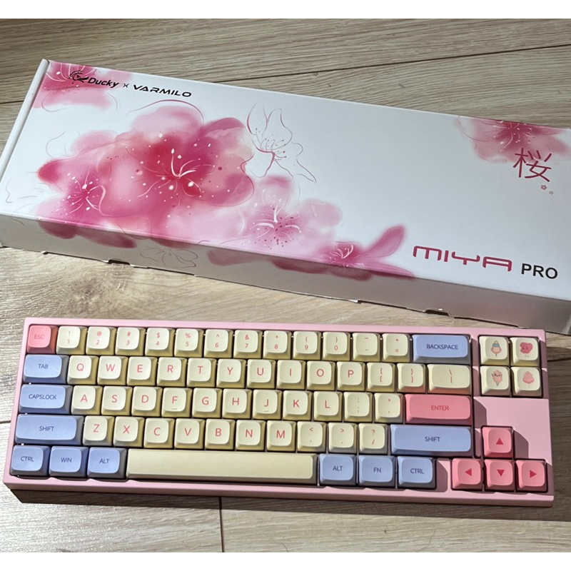 Ducky x Varmilo MIYA 68 Pro 櫻花 機械鍵盤/粉色背光/櫻桃銀軸