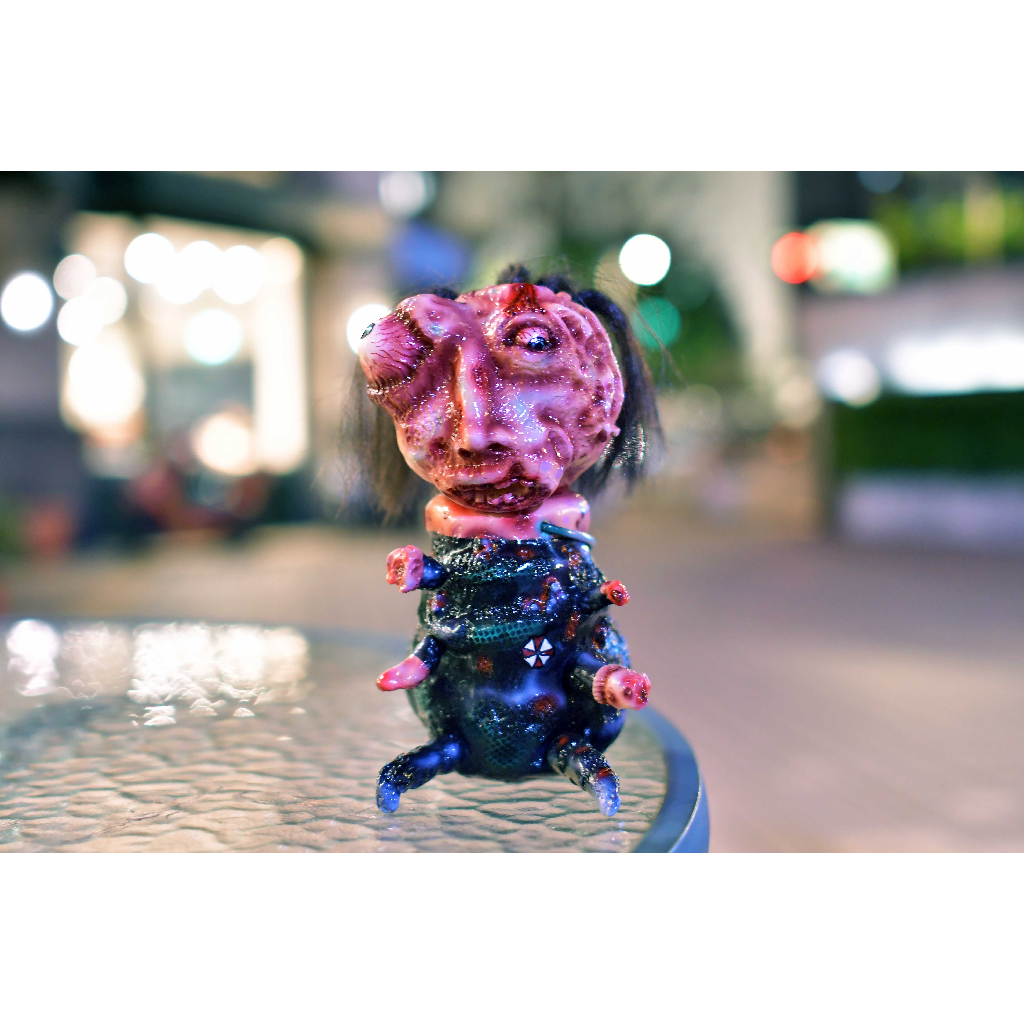 豪華 TALK TRASH 1/1 ZOMBIE 2018 TOYS UMBRELLA 白 ソフビ MAGGORE