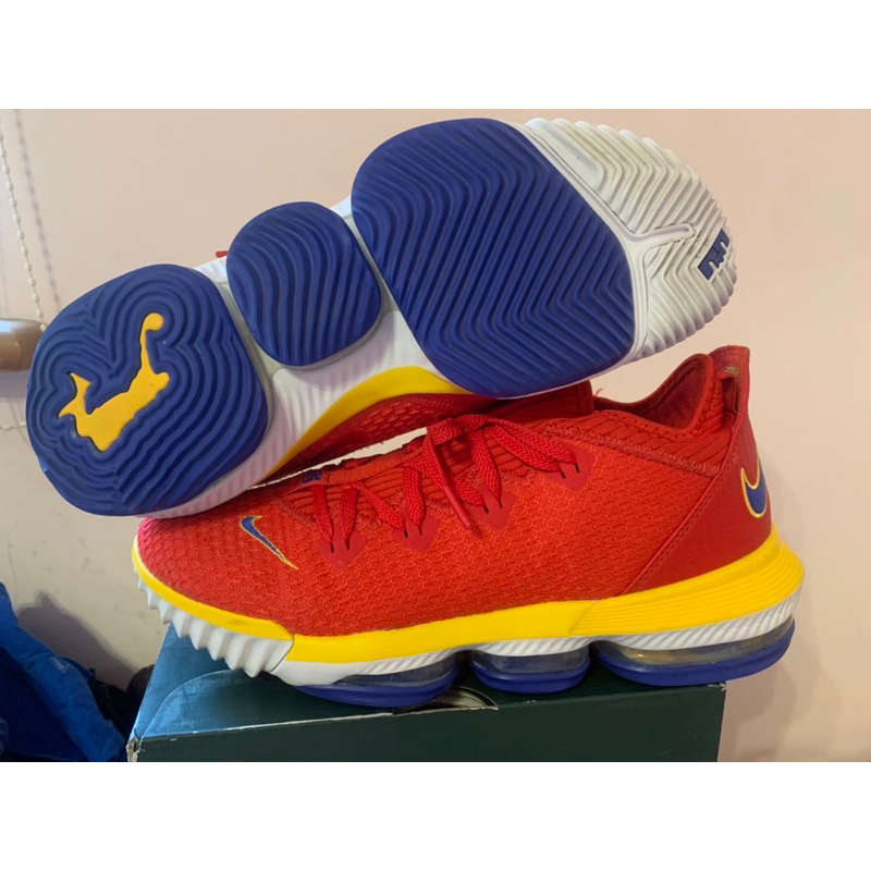 Nike Lebron 16 Superbron 詹姆士16代低筒特別款