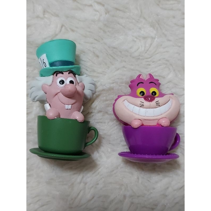 二手 2個合售 愛麗絲夢遊仙境茶杯 公仔 轉蛋 扭蛋 愛麗絲夢遊仙境 迪士尼 妙妙貓 瘋帽子