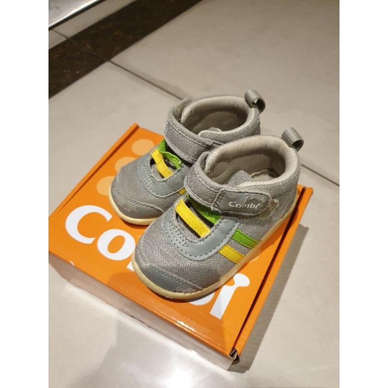 combi童鞋 灰色 鞋碼13.5cm 附鞋盒