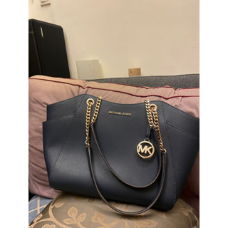 MICHAEL KORS 吊飾側邊雙口袋肩側背托特包 大款/藍色