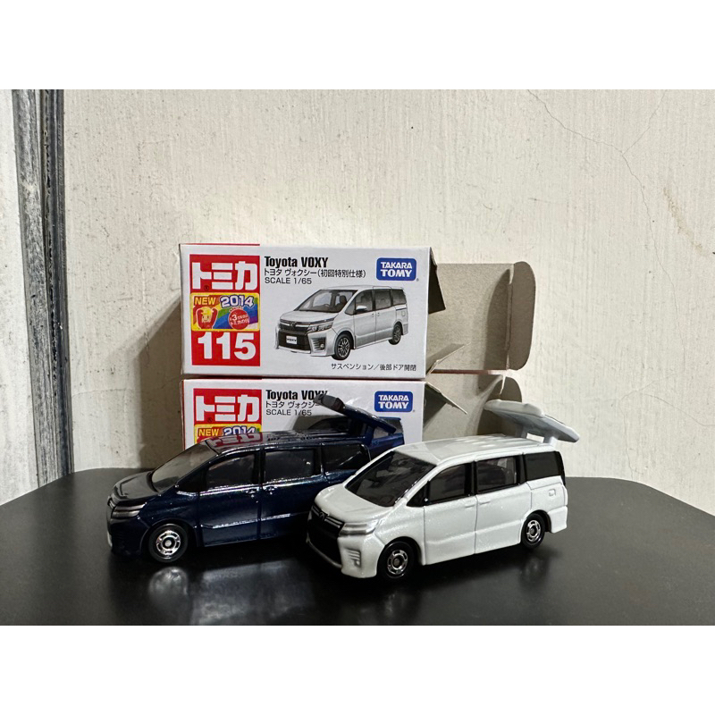 僅開盒一次 絕版 限量 稀有 多美 小汽車 模型車 車貼 Tomica 2014年 115 Toyota VOXY 初回