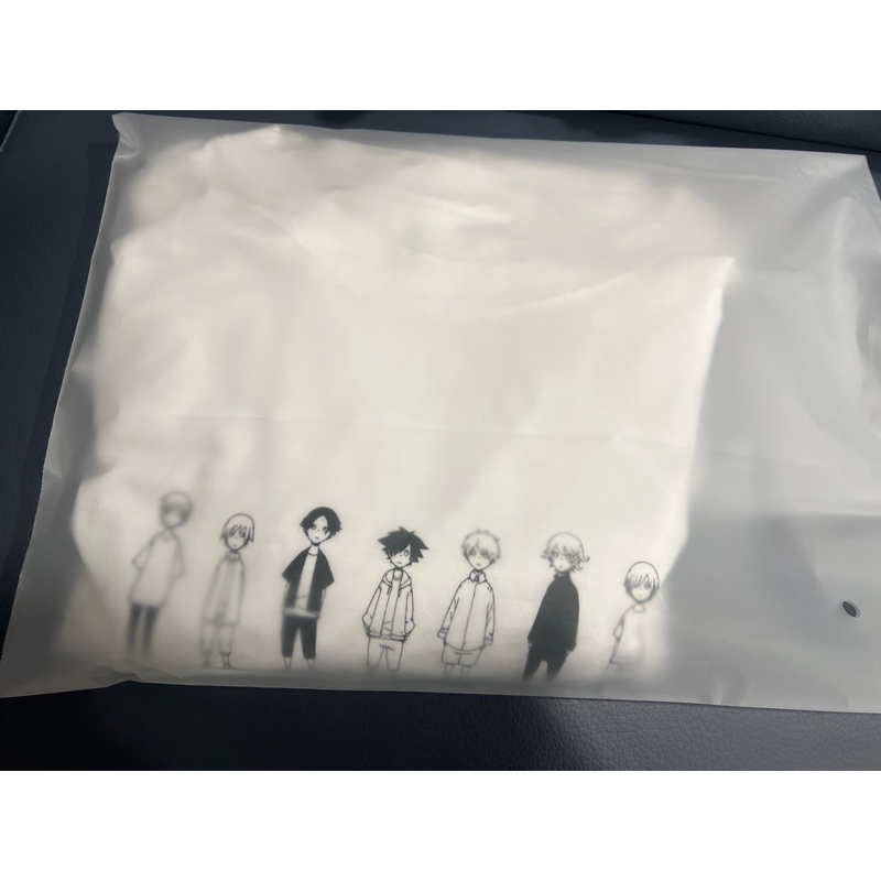 [二手] 日本演唱會 活動衣 Eve 雜桌 白色 尺寸L 衣服 服飾