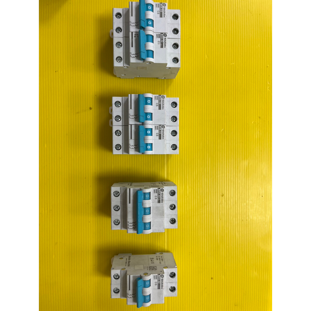 (中古) 士林電機 小型斷路器 BHA32 C3、BHA32 C5、BHA33 C5、BHA32 D5