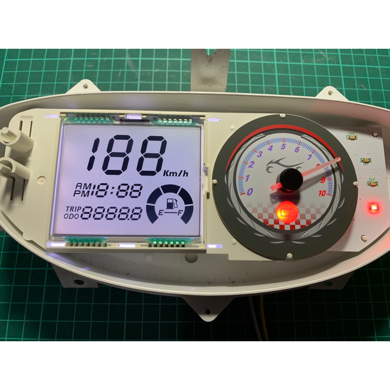 『DIY 機車偏光膜』KYMCO 光陽 GP125機車 液晶儀表淡化 偏光膜 偏光片  (附按鍵)