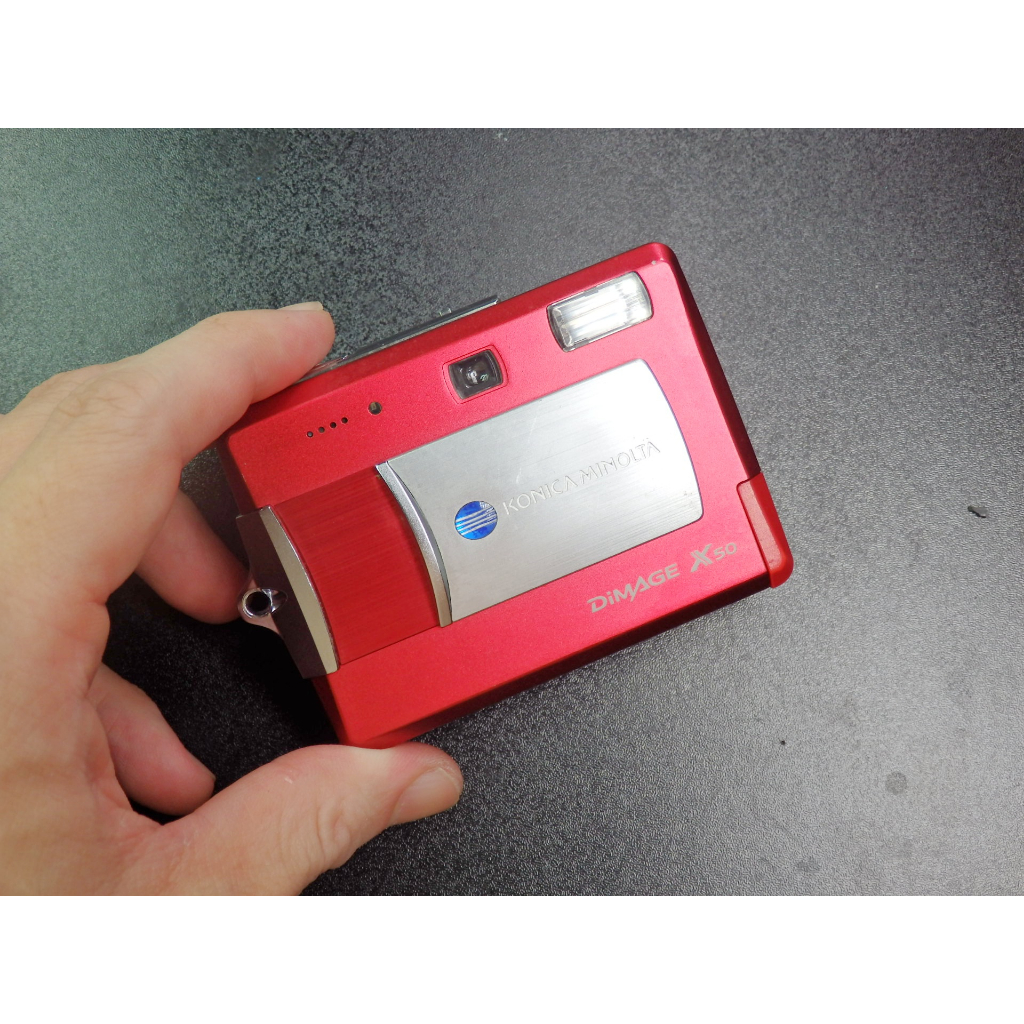 <<老數位相機>>KONICA MINOLTA DIMAGE X50 (名片型相機 / CCD相機 /輕薄型相機/紅色)