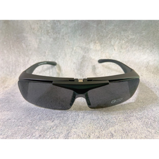 遮陽 防眩 台灣製造 合格抗UV400 霧黑框黑片偏光太陽眼鏡