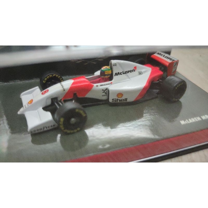 Minichamps McLaren MP4/8 1/64 Ayrton Senna 1993