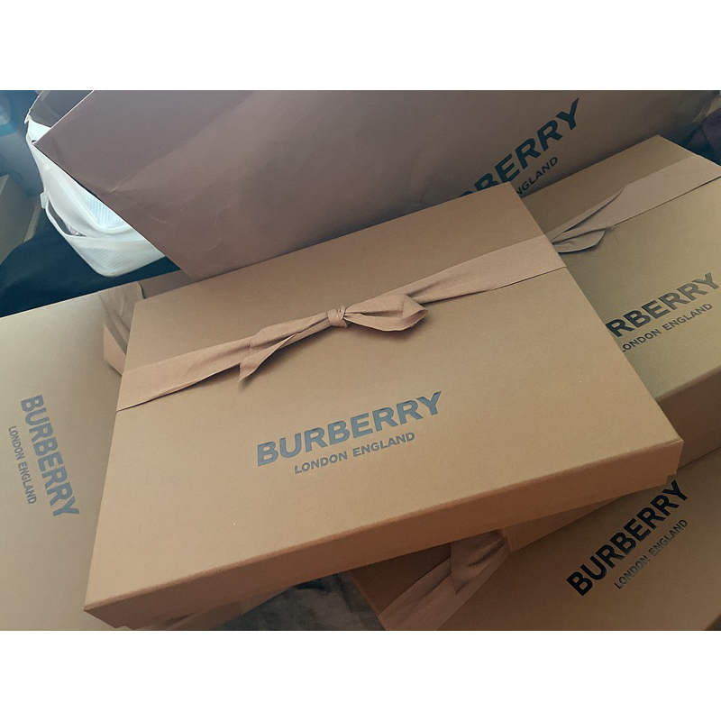 Burberry 紙袋 精品袋 精品盒 禮物盒 長型盒子 包裝袋 專櫃正品 送禮自用burberry 購物手袋 手提袋