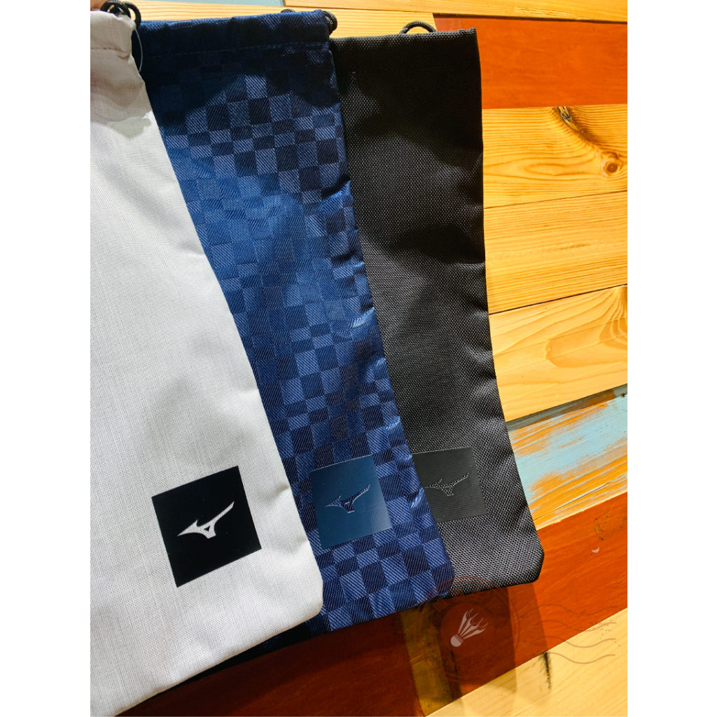 【唯羽生活】Mizuno 美津濃 簡易型鞋袋 束口袋 旅行 運動 衣物分裝袋 5LJS2206 高爾夫鞋袋 羽球鞋袋