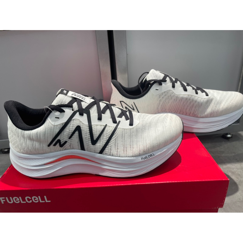 New Balance MFCPRLW4 2E楦 FuelCell Propel v4 男慢跑鞋