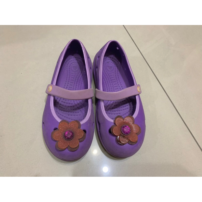 【Crocs】童鞋 花朵紫色涼鞋12