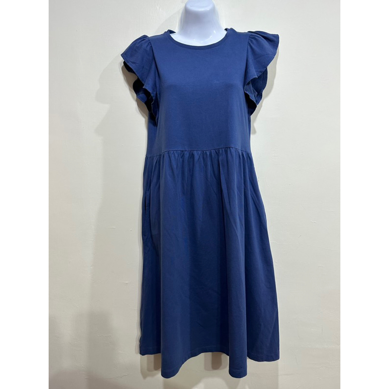 Uniqlo百貨專櫃 兒童 波浪袖 棉質洋裝，雙側口袋，95成新零碼商品，灰藍色S 160號