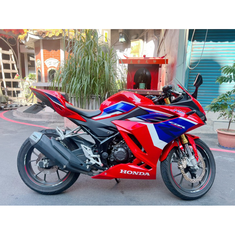 HONDA CBR150R ABS