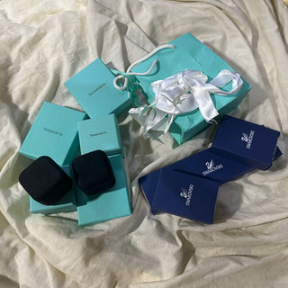 Tiffany & Co. Swarovski 品牌珠寶盒紙盒緞帶紙袋