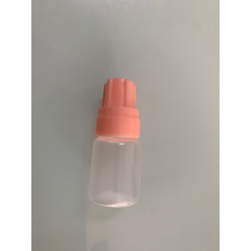 瓶瓶罐罐 點眼瓶 小瓶子 小罐子 小盒子 面霜罐 乳液罐 塑膠罐 塑膠瓶 空瓶 噴瓶 藥瓶 藥罐 水槍瓶 化粧瓶(5G)