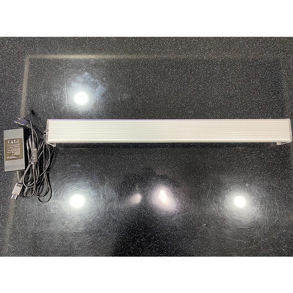 (千尋A601)LED 60CM (水草專用燈)可調光4段附調光器（皆為新的，使用期約1年）有2組 每組（800元）