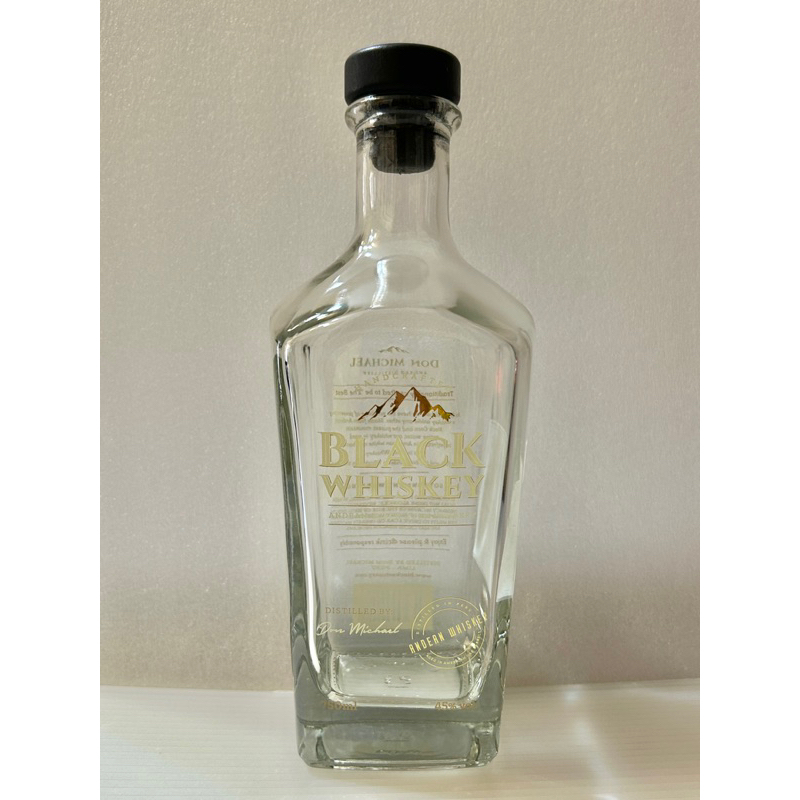 秘魯黑威堡 Black Whiskey 黑玉米威士忌 0.75L「空酒瓶」