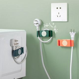 旋轉收納理線器 免打孔/黏貼安裝 (4入組)電可旋轉插頭固定器 電源線繞線器 纏繞收納器 牆插頭固定器 上無痕插座理線器