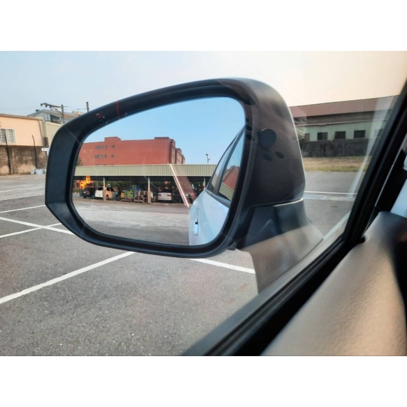 Corolla Cross 原廠專用鏡片式盲點偵測(安裝可聊聊)
