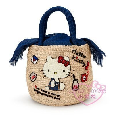 ♥小花花日本精品♥ Hello Kitty 坐姿牛仔布 手工編織手提包 天然材質 藤編包 手提包 41129500