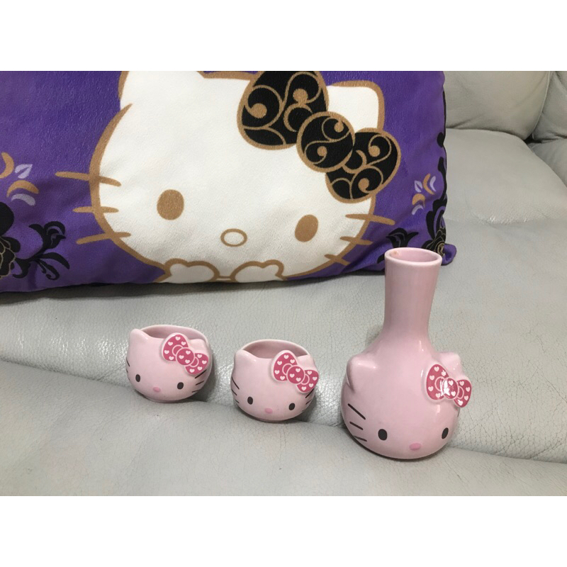 全新限量～日本製Hello kitty粉色陶瓷酒瓶、杯禮盒組