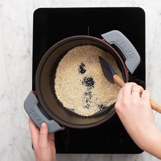 Staub 矽膠隔熱把手 鑄鐵鍋 防燙鍋耳套 隔熱帽 2入