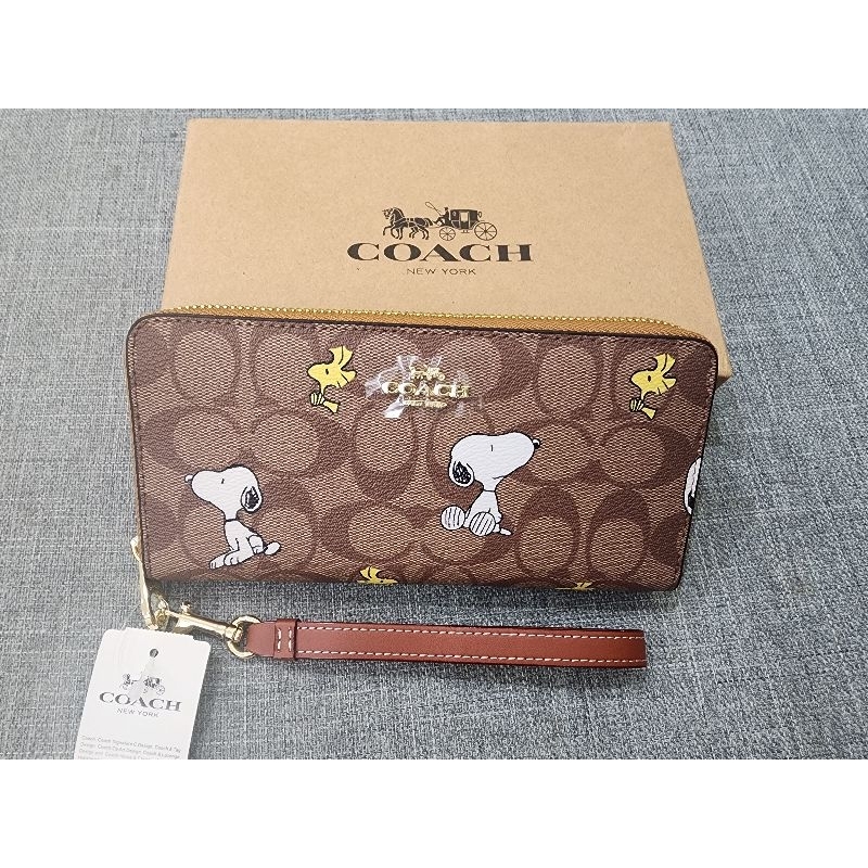 COACH X PEANUTS SNOOPY 史努比手掛 長夾