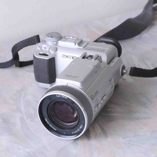 Sony Cyber-shot DSC-F717 類單眼 早期 CCD 數位 相機(夜視機王 旋轉鏡頭